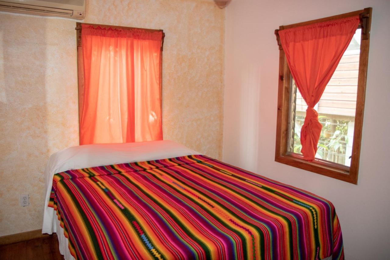 Seabreeze Inn Вест-Енд Екстер'єр фото