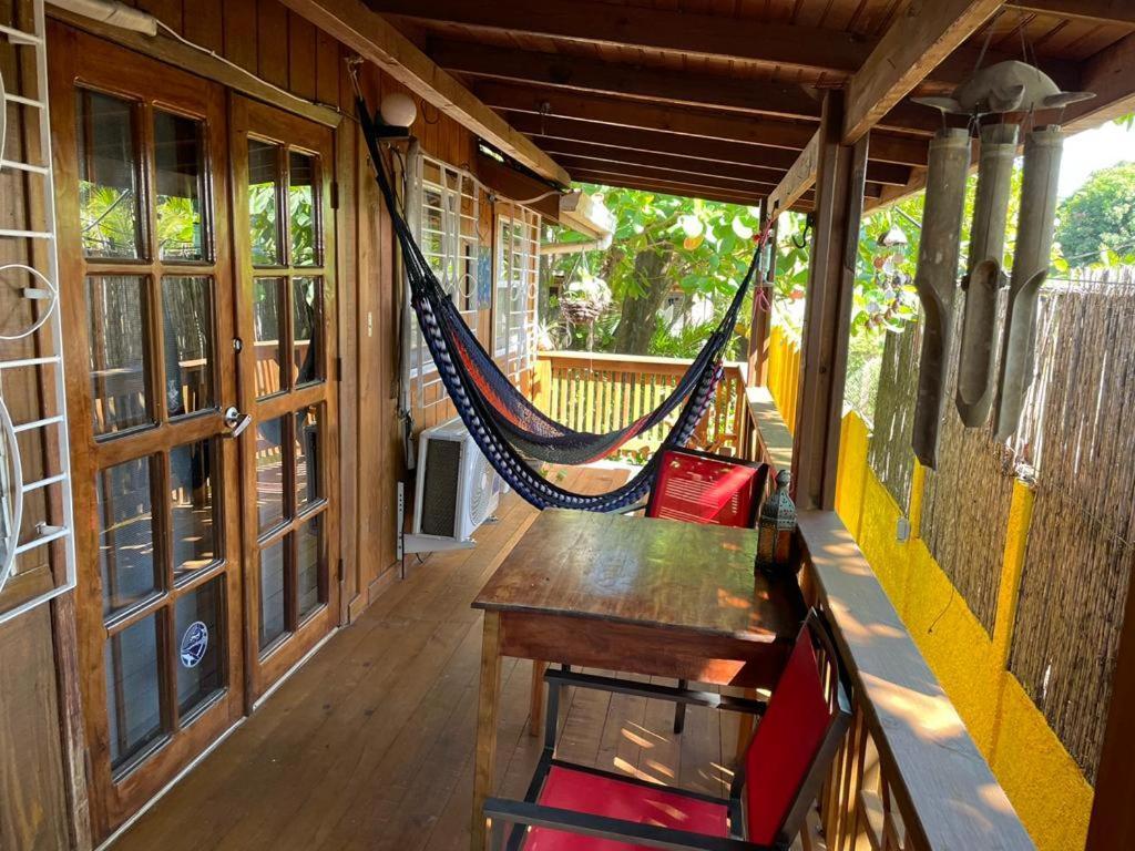 Seabreeze Inn Вест-Енд Екстер'єр фото